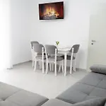 Greca Apartman Tirana